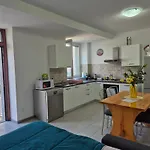 Le Mimose House Di -