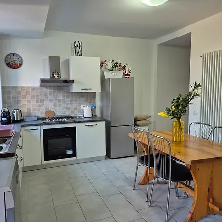 Apartment Le Mimose House Di - Grandate