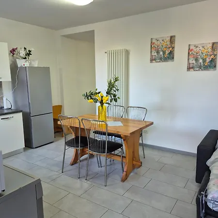 Le Mimose House Di - * Grandate