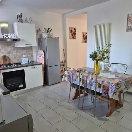 Apartment Le Mimose House Di - Grandate