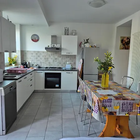 Le Mimose House Di -
