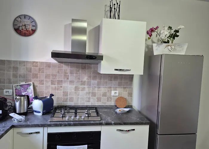 Le Mimose House Di - Appartement Grandate
