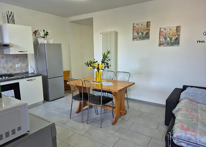 Le Mimose House Di - * Grandate