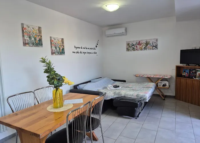 Le Mimose House Di - Appartement