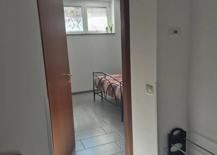 Le Mimose House Di - * Grandate